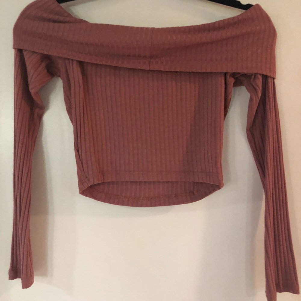 Off shoulder ribbed top